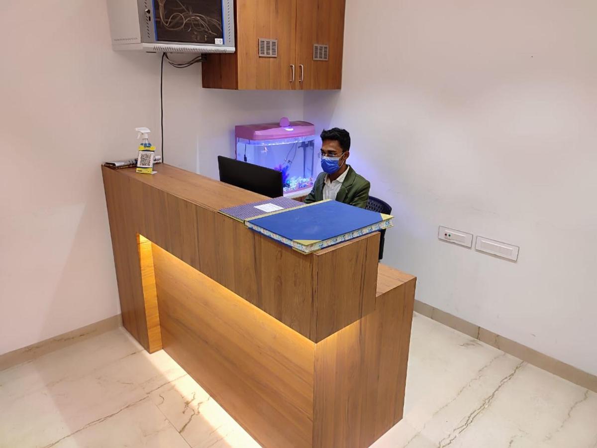 Staymaker Hotel Mohan Palace Baharampur Экстерьер фото